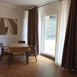 Duca Di Villena 2*, Palermo Italia